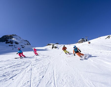 Skifahren im Familienurlaub